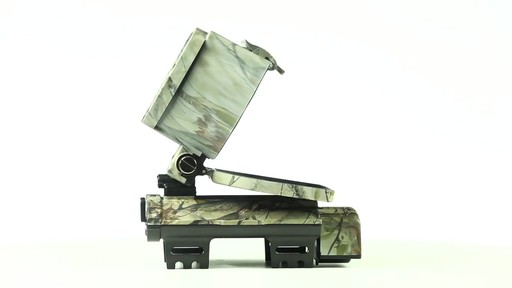Eyecon Crossfire 7MP Invisi-Flash Trail / Game Camera Camo - image 2 from the video